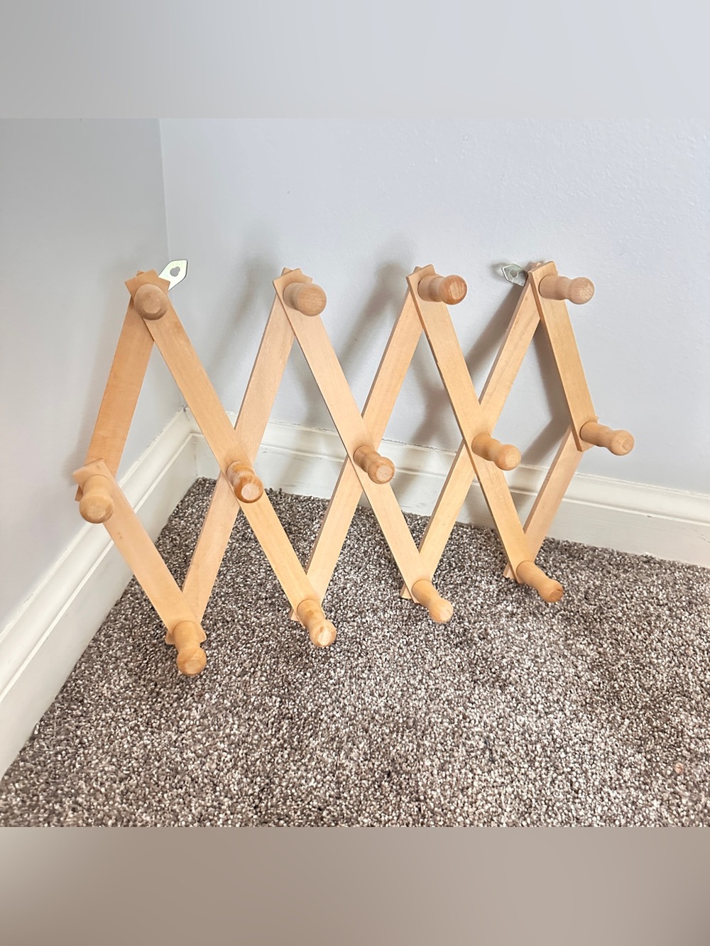 Wooden accordion peg rack 13 pegs